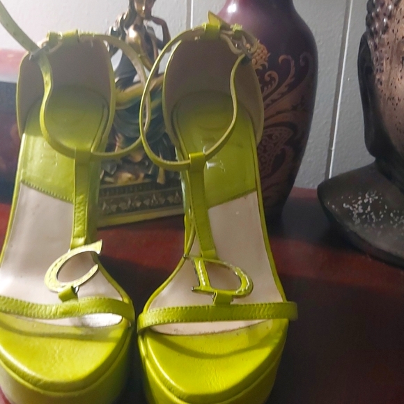 CHRISTIAN DIOR WEDGES-Gorgeous heels that really make any outfit pop! - Picture 1 of 3